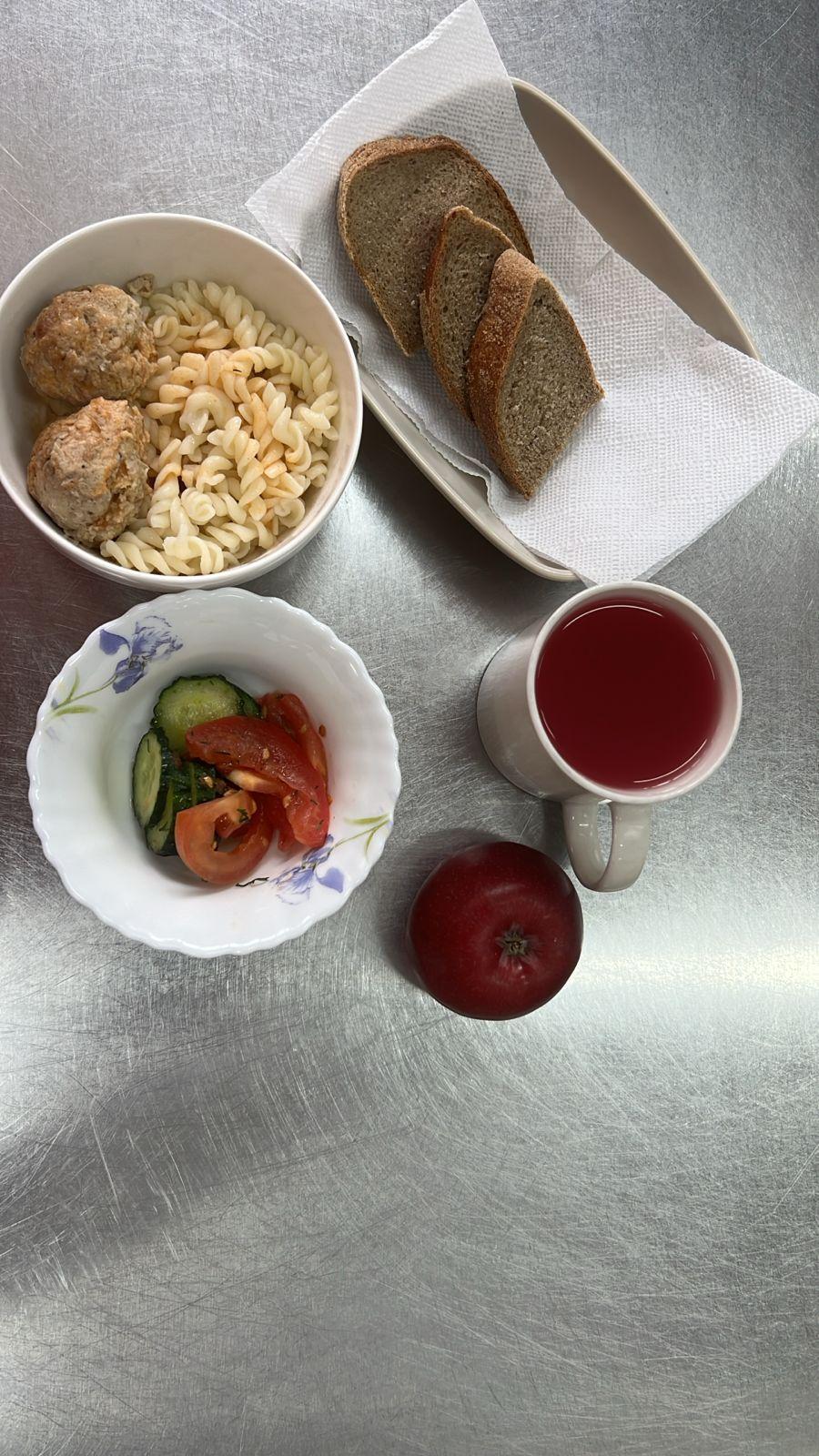 Меню зима-весна 1 неделя 4 день/Мектеп асханасының мәзірі қыс-көктем 1 апта, 4 күн